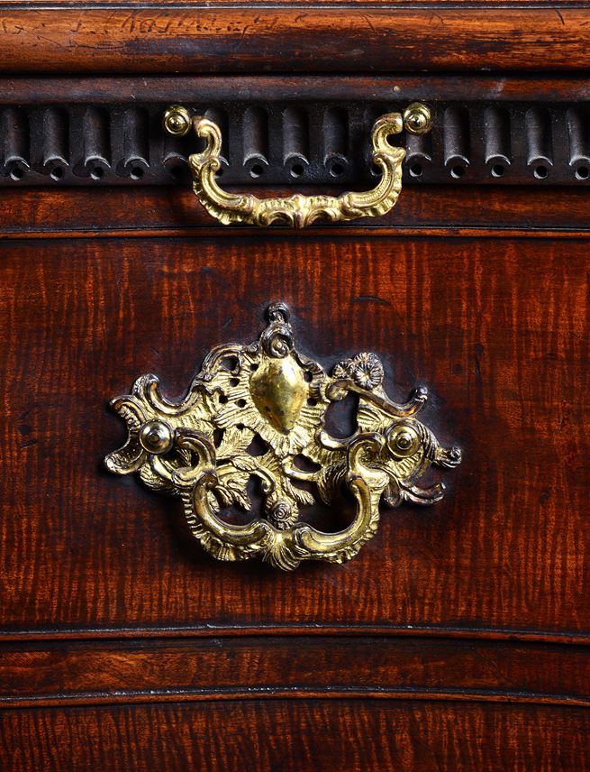 A highly important pair of serpentine fronted mahogany commodes | MasterArt